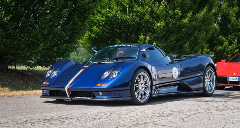 Illustration for article titled A Pagani Rally In Italy Puts All Other Car Meets To Shame